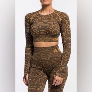 Echt Arise Camo SET in size Small